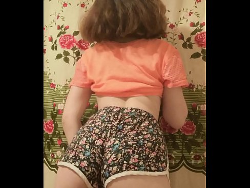 ❤️ Секси млада мадама сваля шортите си пред камерата. ❤️ Анално видео в bg.techkoala.top ❤